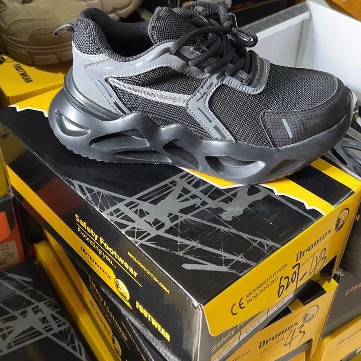 44码防砸防刺劳保鞋