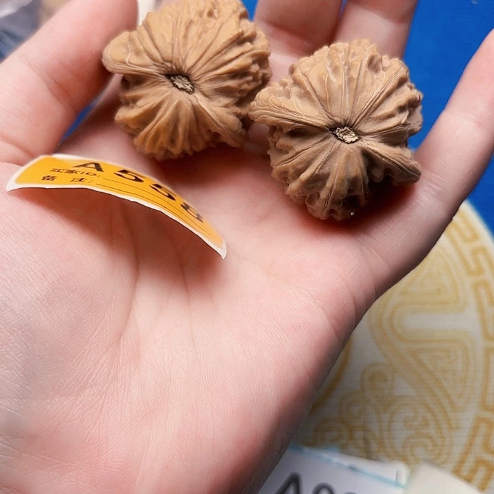 吊坠文玩核桃核桃