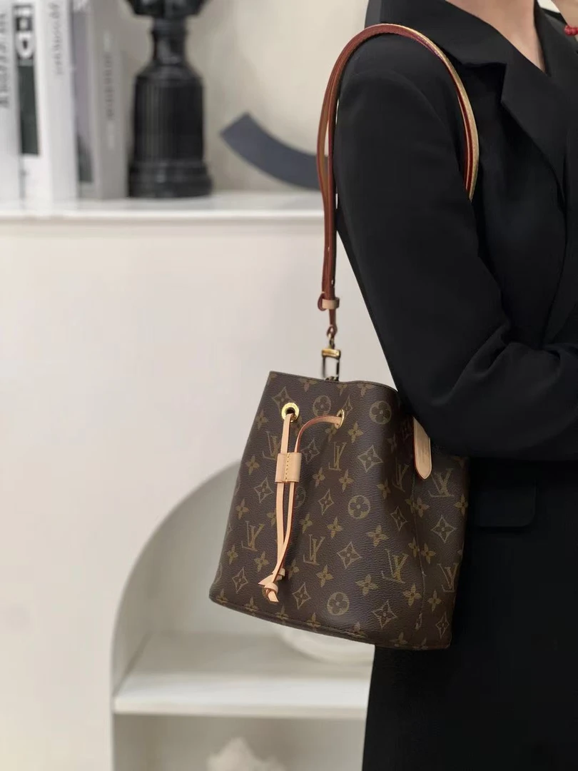 99新 LouisVuitton/路易威登 lv新款水桶/无公价/严选