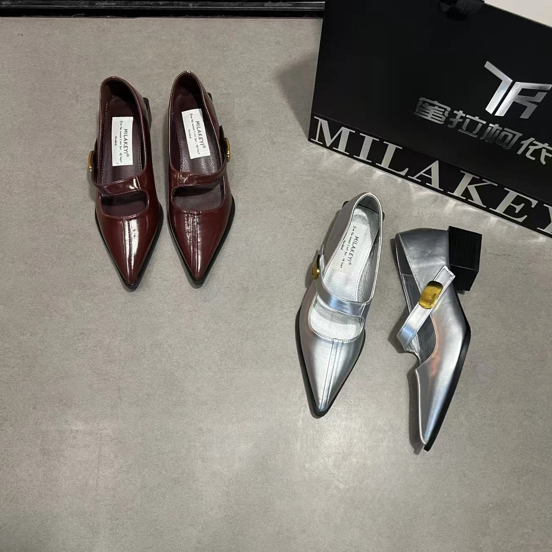 2025秋冬季新款日常保暖时尚网红温柔时髦气质百搭舒适爆款尖头鞋