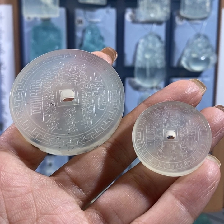 龍***龘岫玉未镶嵌颈饰吊坠