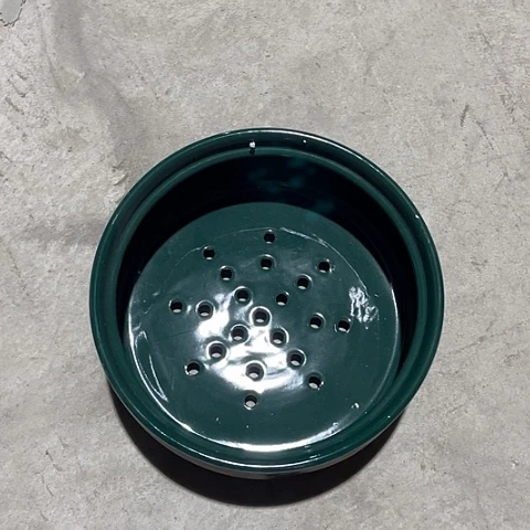 微瑕，不能明火，口径17高7，2个绿色