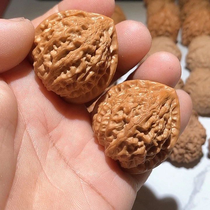 吊坠文玩核桃金牛