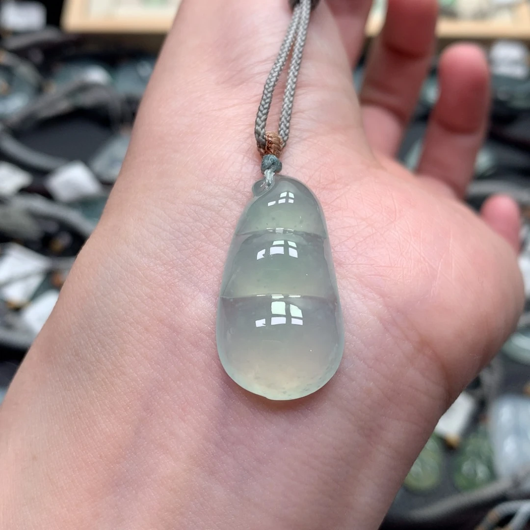 翡翠颈饰未镶嵌00000000000