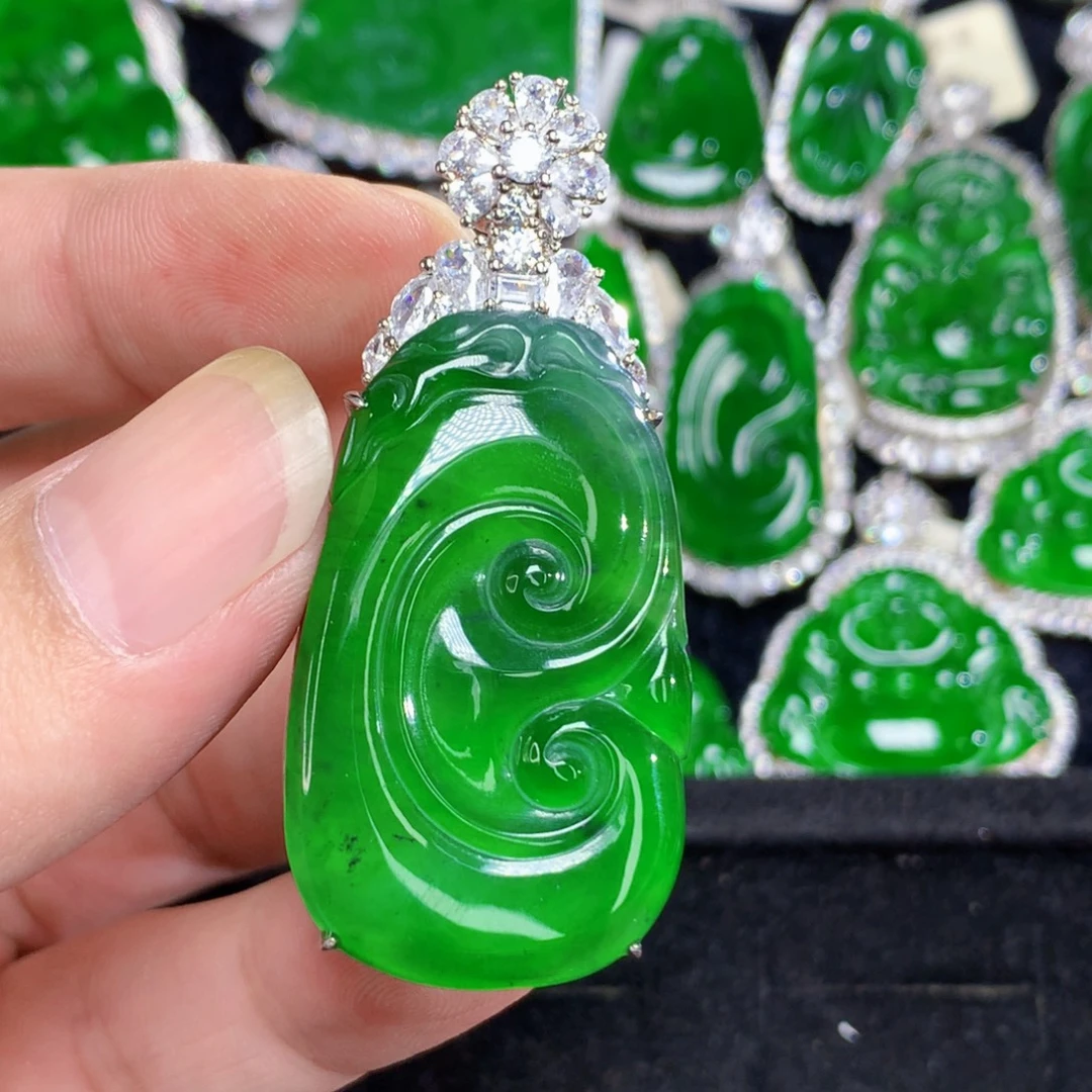 翡翠未镶嵌颈饰翡翠