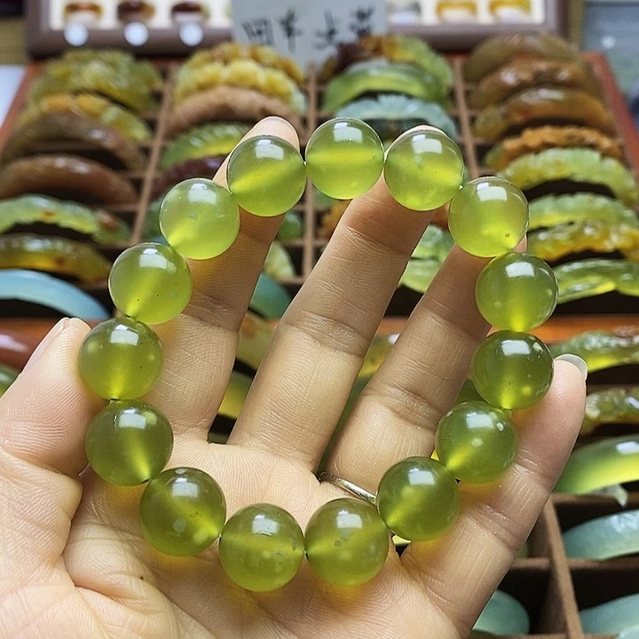 未镶嵌蛇纹石玉手链