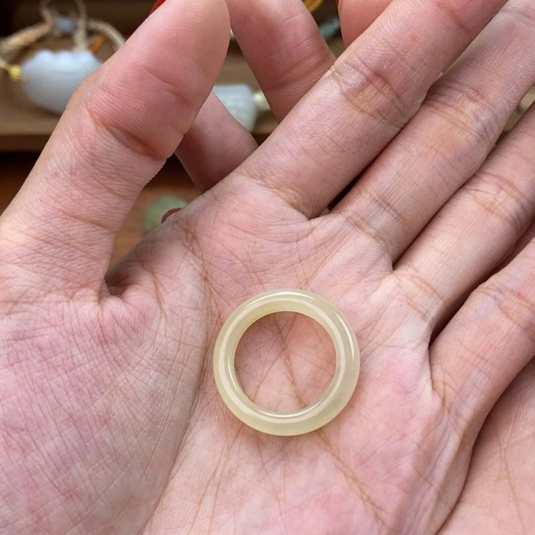 和田玉（糖玉）未镶嵌颈饰王*?18.3号码18