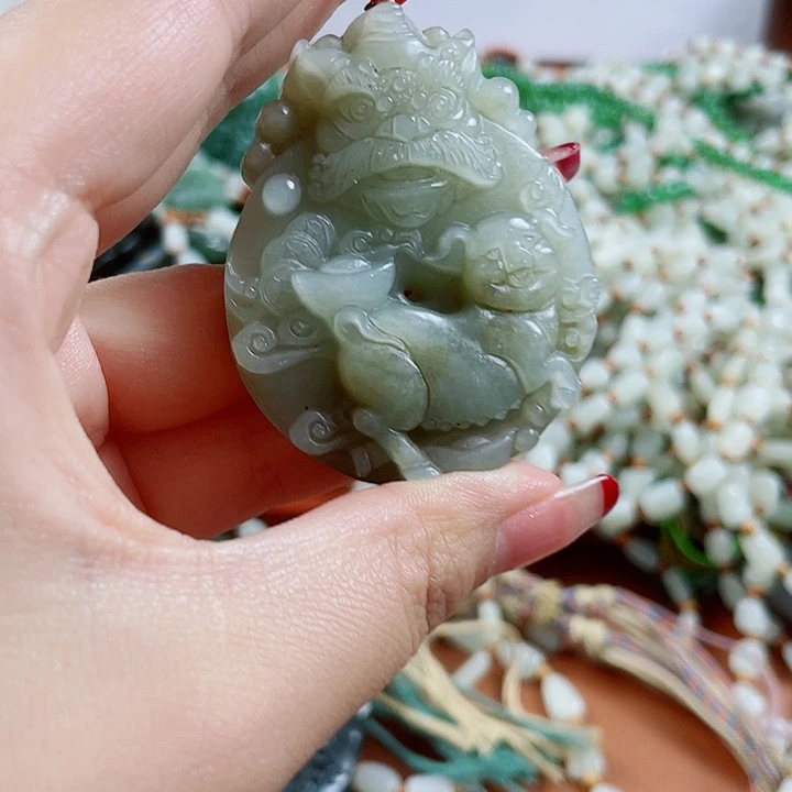 和田玉未镶嵌挂件