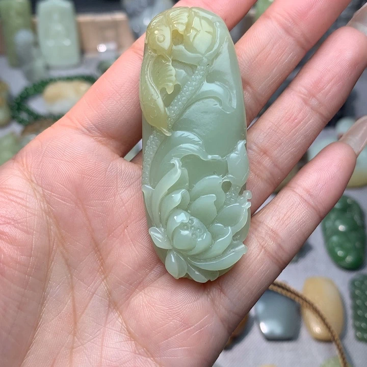 和田玉挂件未镶嵌爱****动