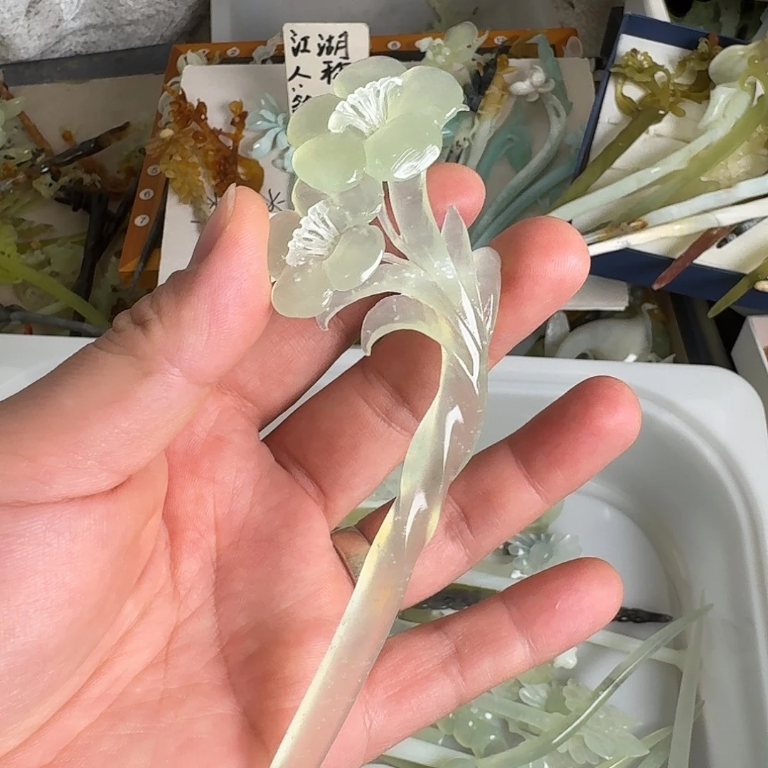 蛇纹石玉未镶嵌发饰