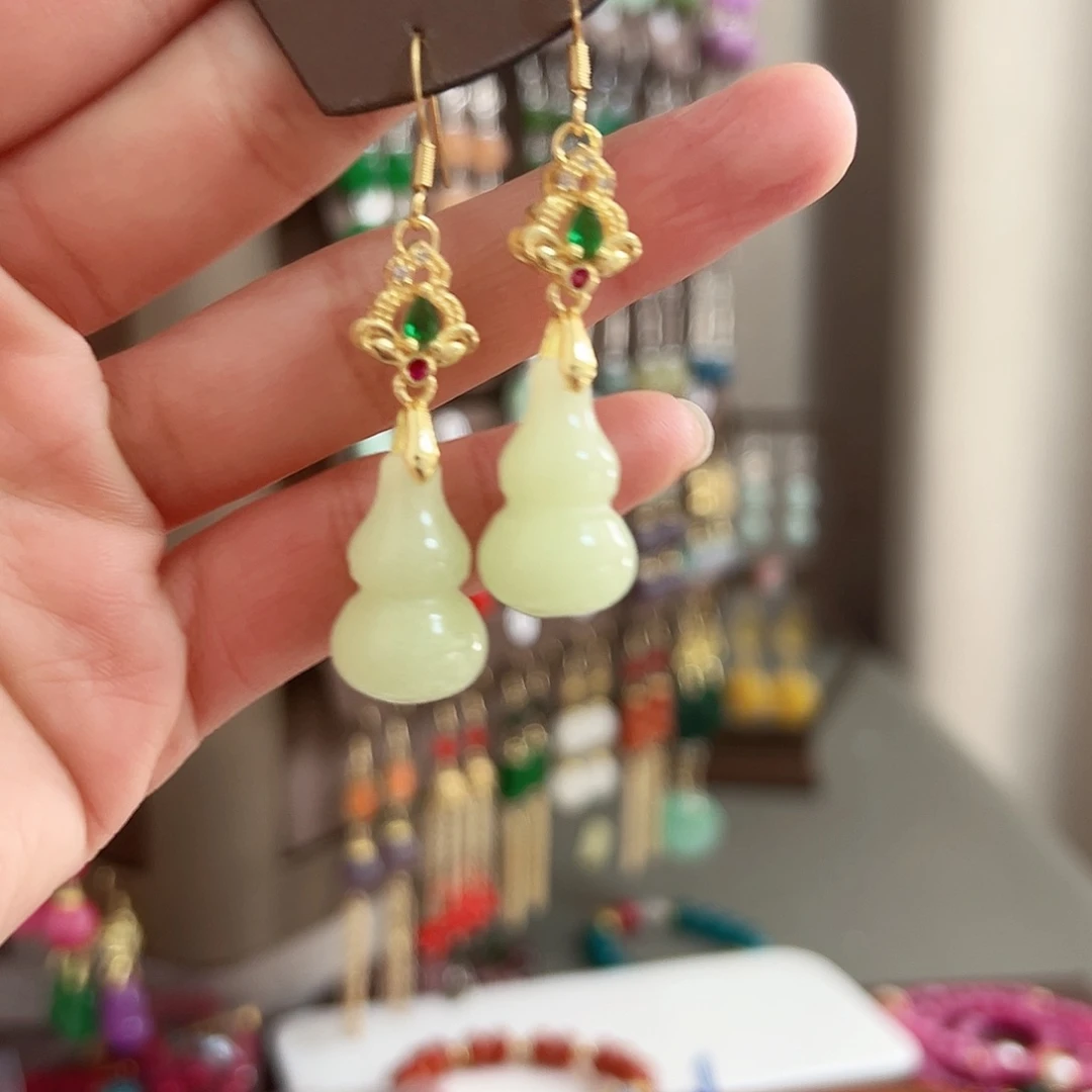 未镶嵌翡翠耳饰古风