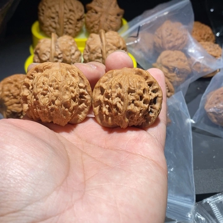 文玩核桃吊坠平顶40