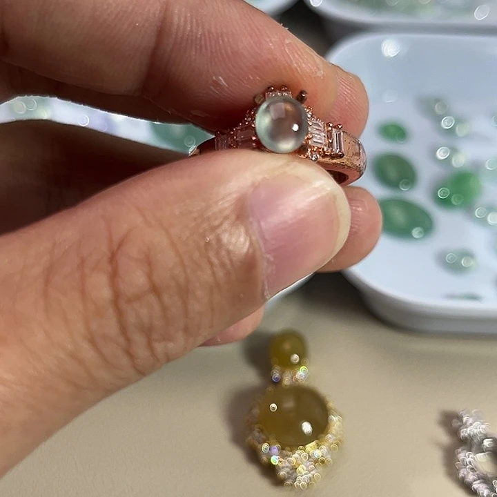 翡翠裸石缅料A货翡翠