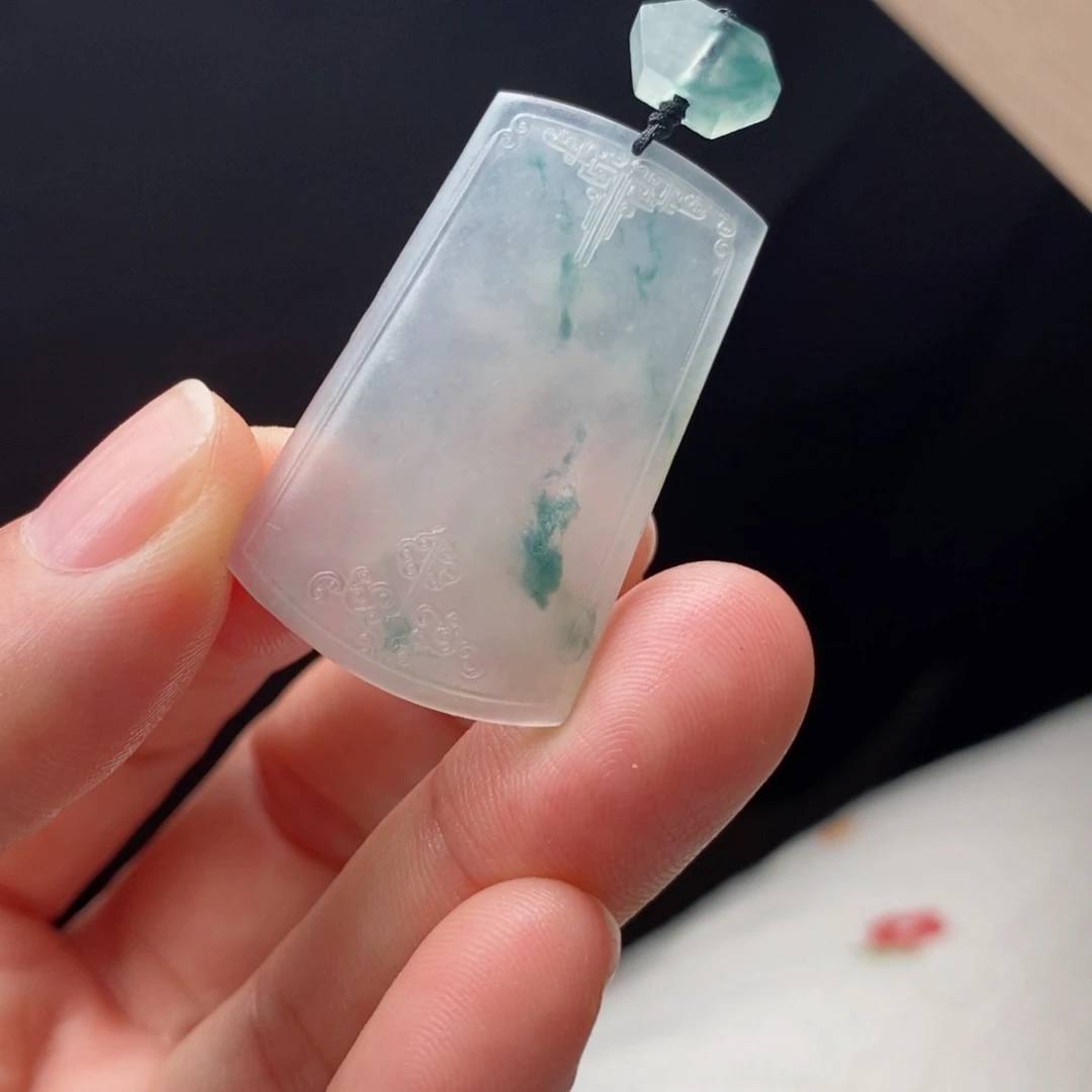 定制翡翠未镶嵌牌子