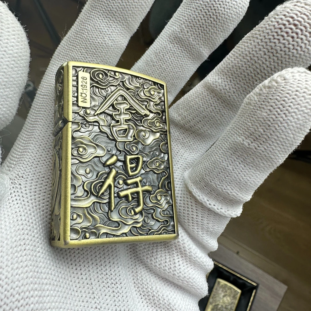 佐罗ZORRO煤油防风打火机舍得盔甲机浮雕男士创意节日礼物送男友
