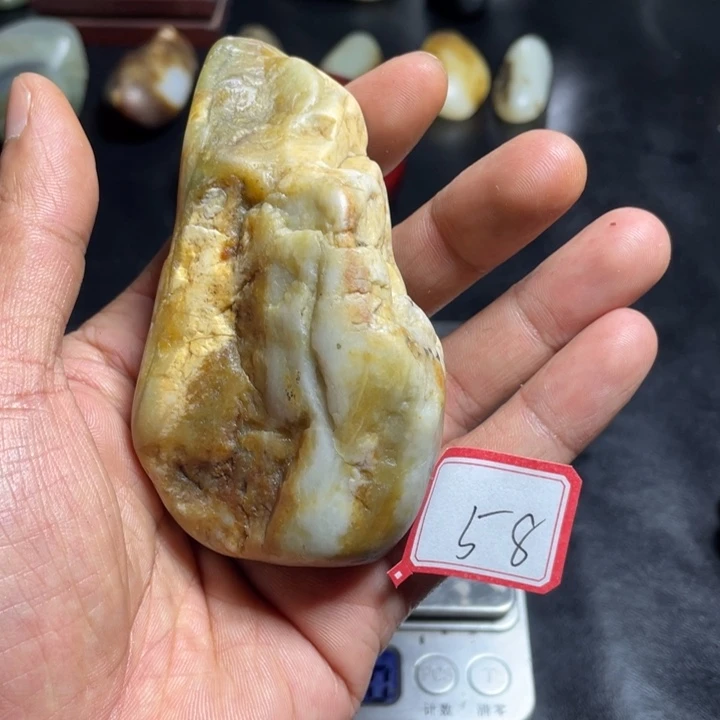 和田玉未镶嵌颈饰58