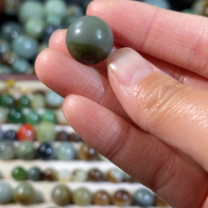 和田玉（糖玉）未镶嵌珠宝半成品