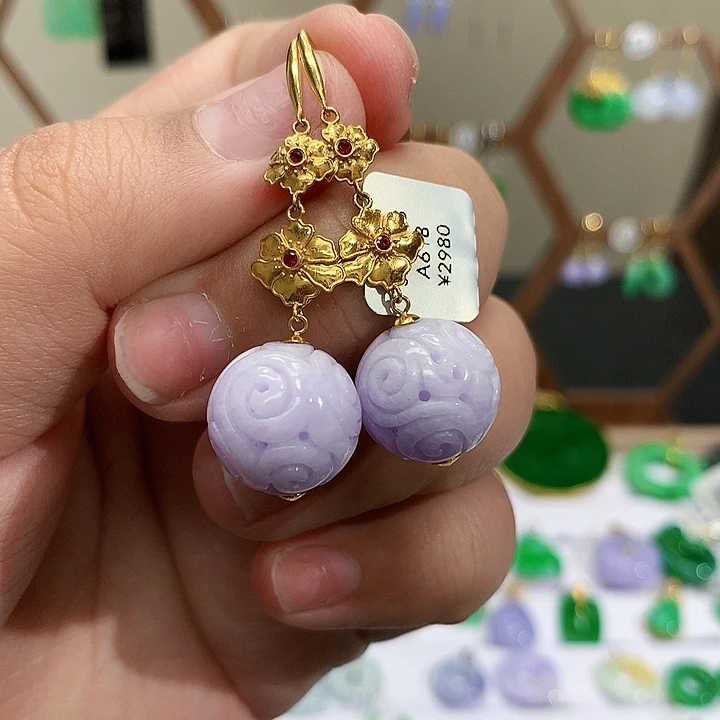 18K金镶嵌翡翠耳饰天然翡翠耳饰