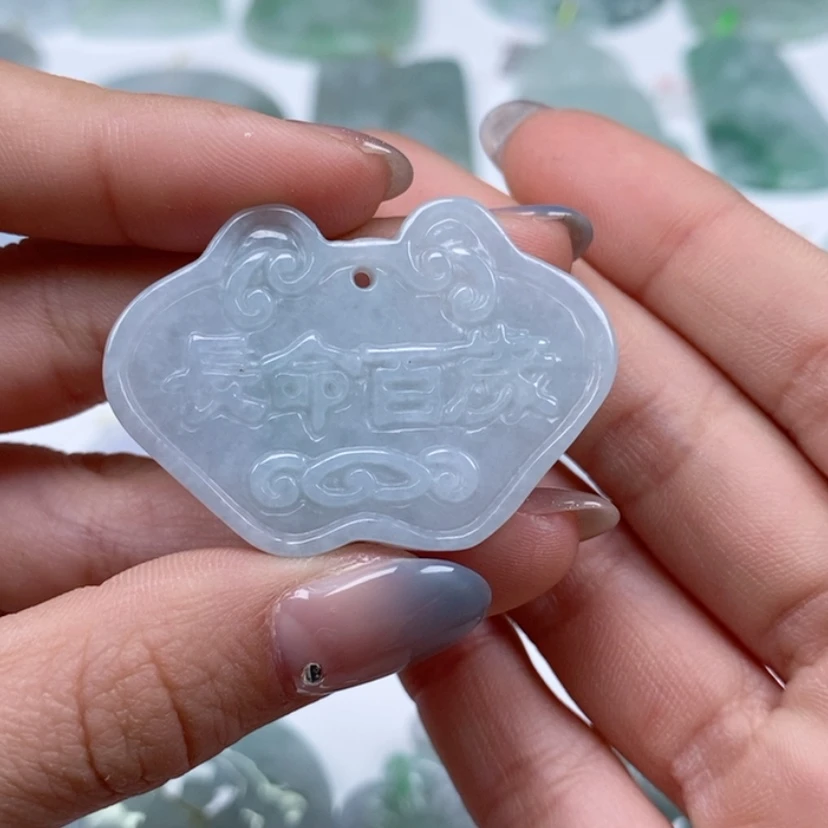 【闪购商品】翡翠颈饰未镶嵌天然a货翡翠