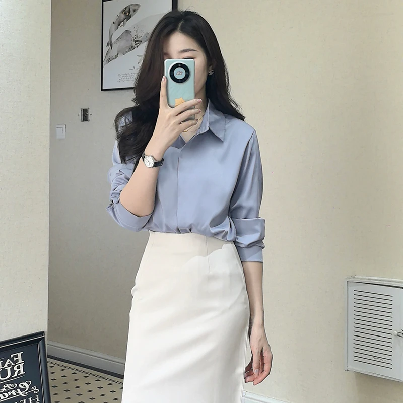 垂感缎面衬衫女款外穿轻奢高级小众雾霾蓝衬衣长袖通勤气质上衣
