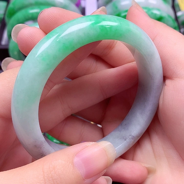 翡翠未镶嵌手镯翡翠手镯