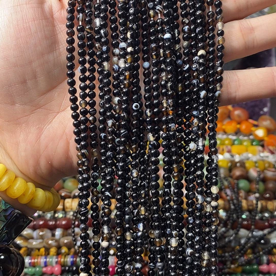 石英质玉未镶嵌，2条，黑玛瑙隔珠4mm，