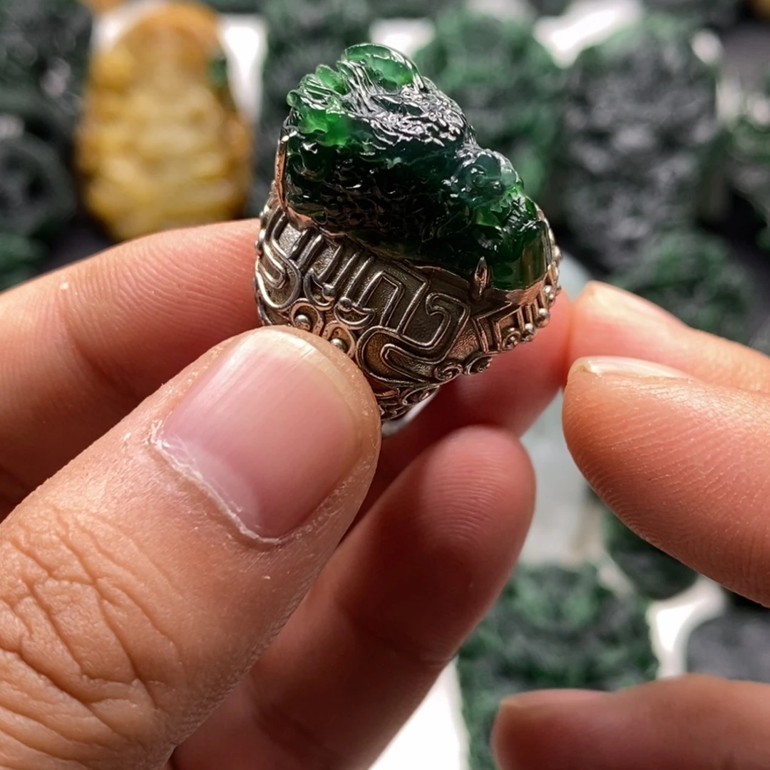 未镶嵌定制翡翠天然翡翠A货龙头戒指