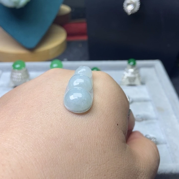 翡翠未镶嵌挂件缅甸天然A货翡翠