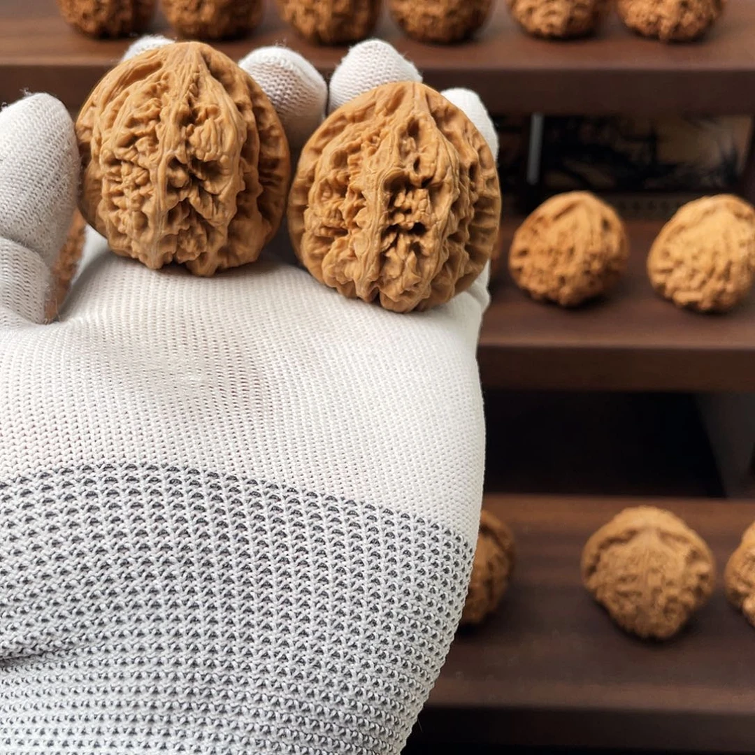 文玩核桃吊坠大粗筋