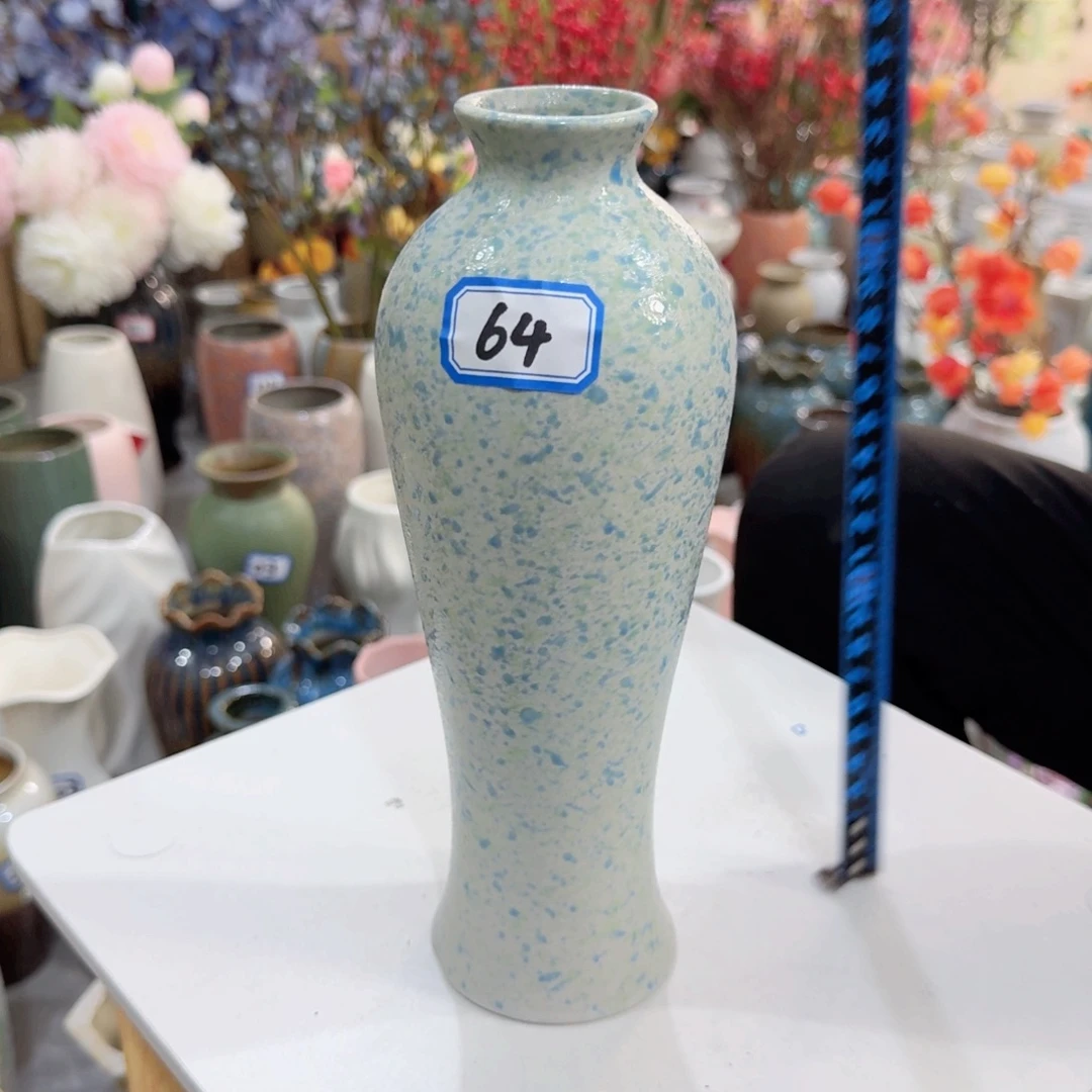 64号陶瓷高25厘米清理一个