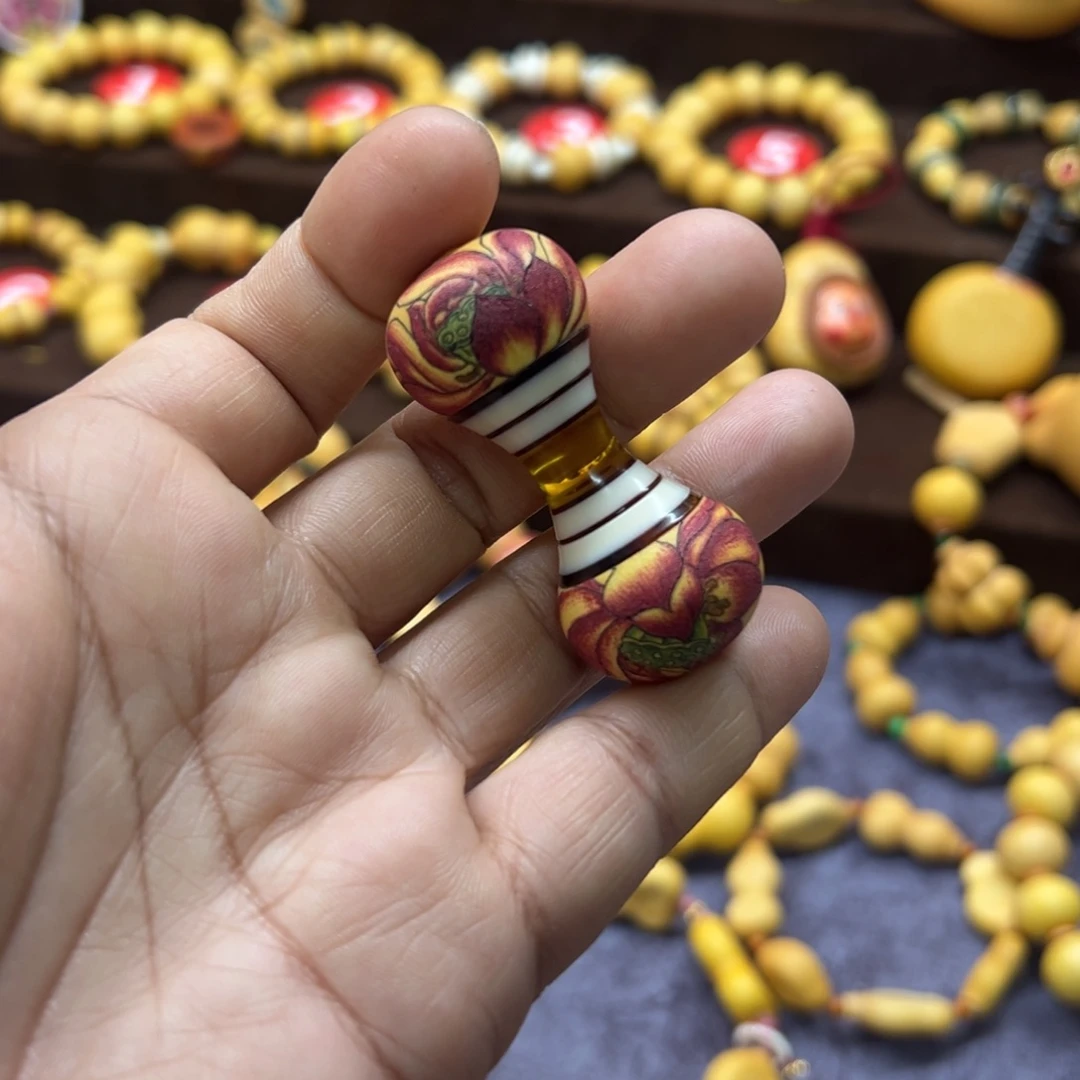 剑***看针刺绕指柔荷花款