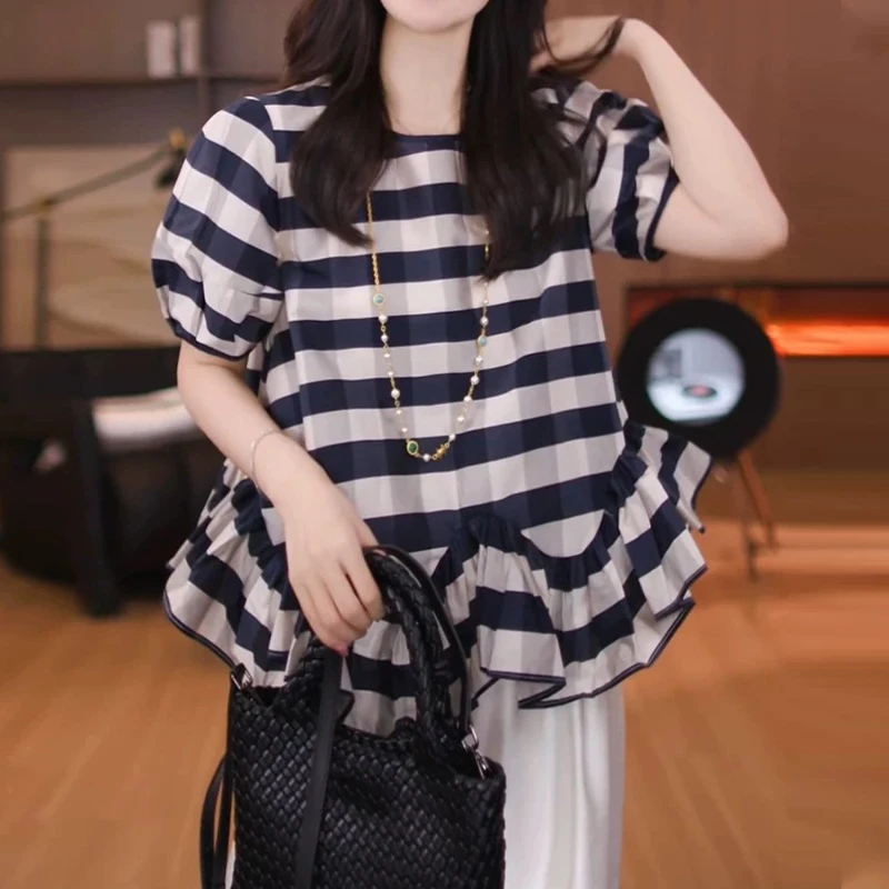 法式复古别致不规则荷叶花边衬衫夏季时尚撞色格子泡泡袖显瘦小衫