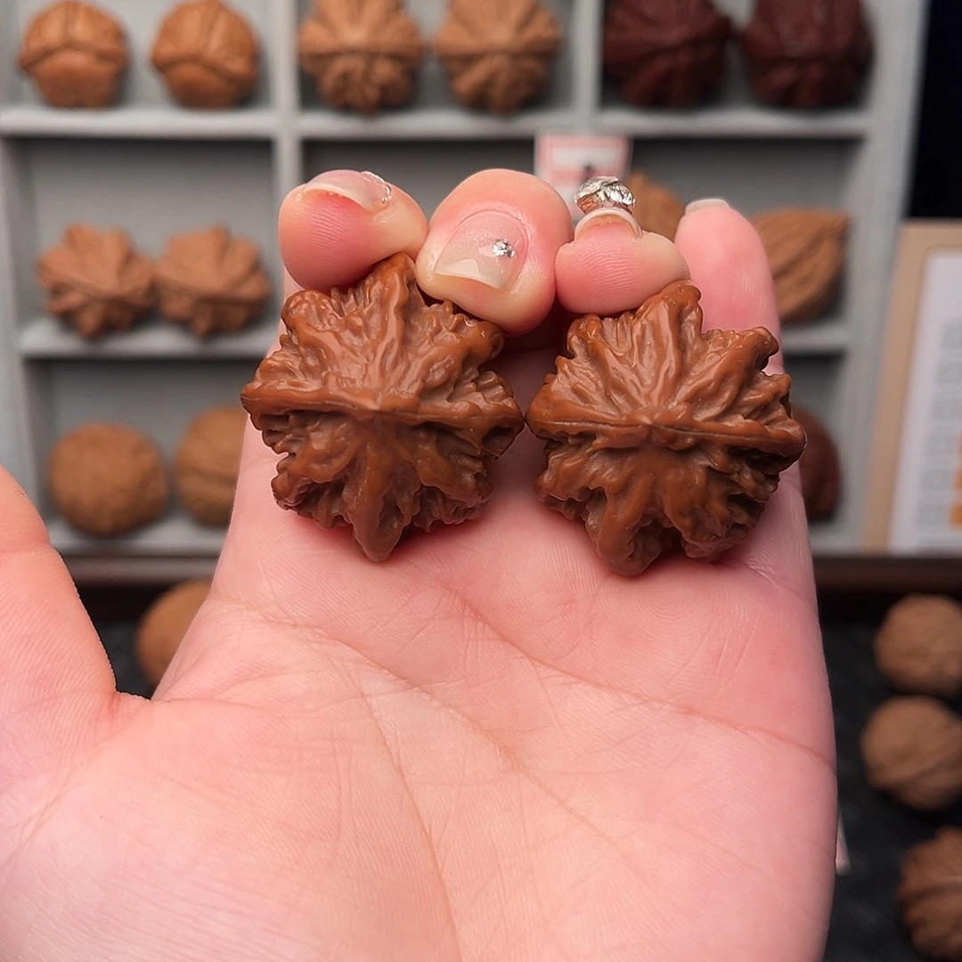 文玩核桃把件L蝴蝶龙脊断齿龙珊瑚王