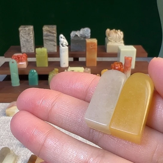 印石老挝石我也不知道我