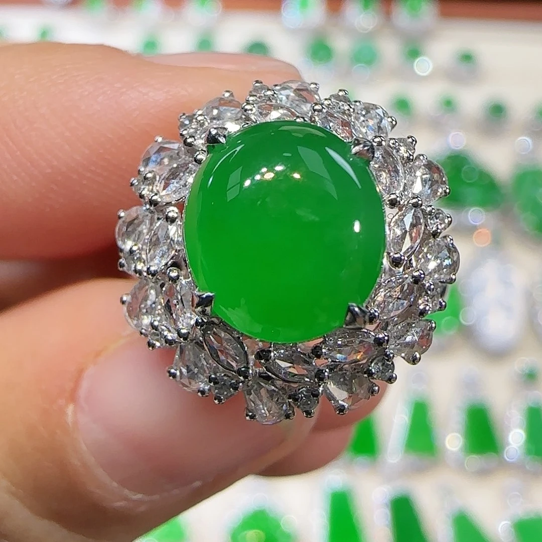 翡翠吊坠(不含链)18K金镶嵌