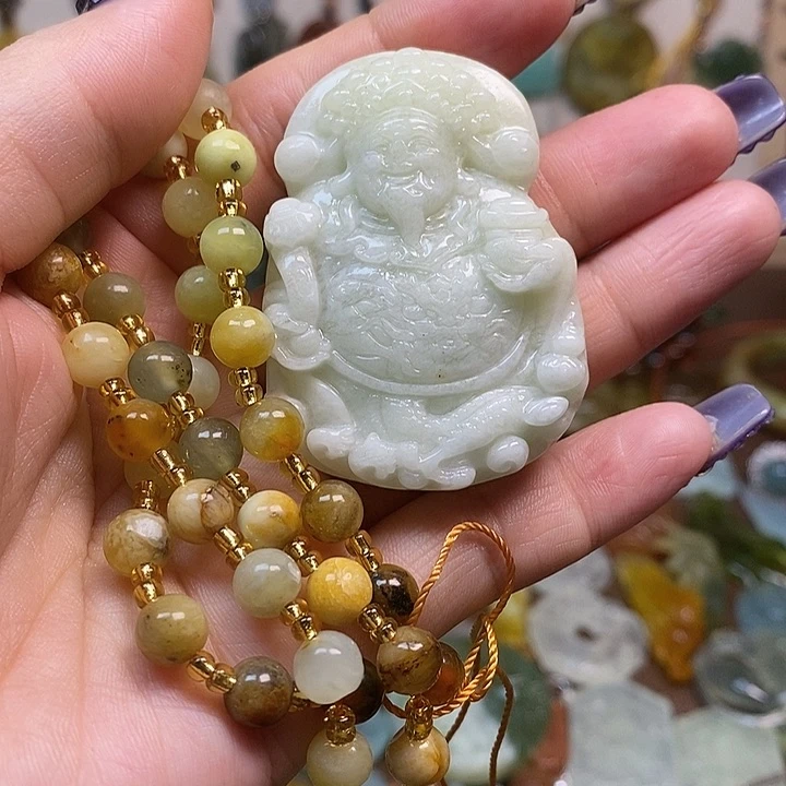 蛇纹石玉吊坠未镶嵌