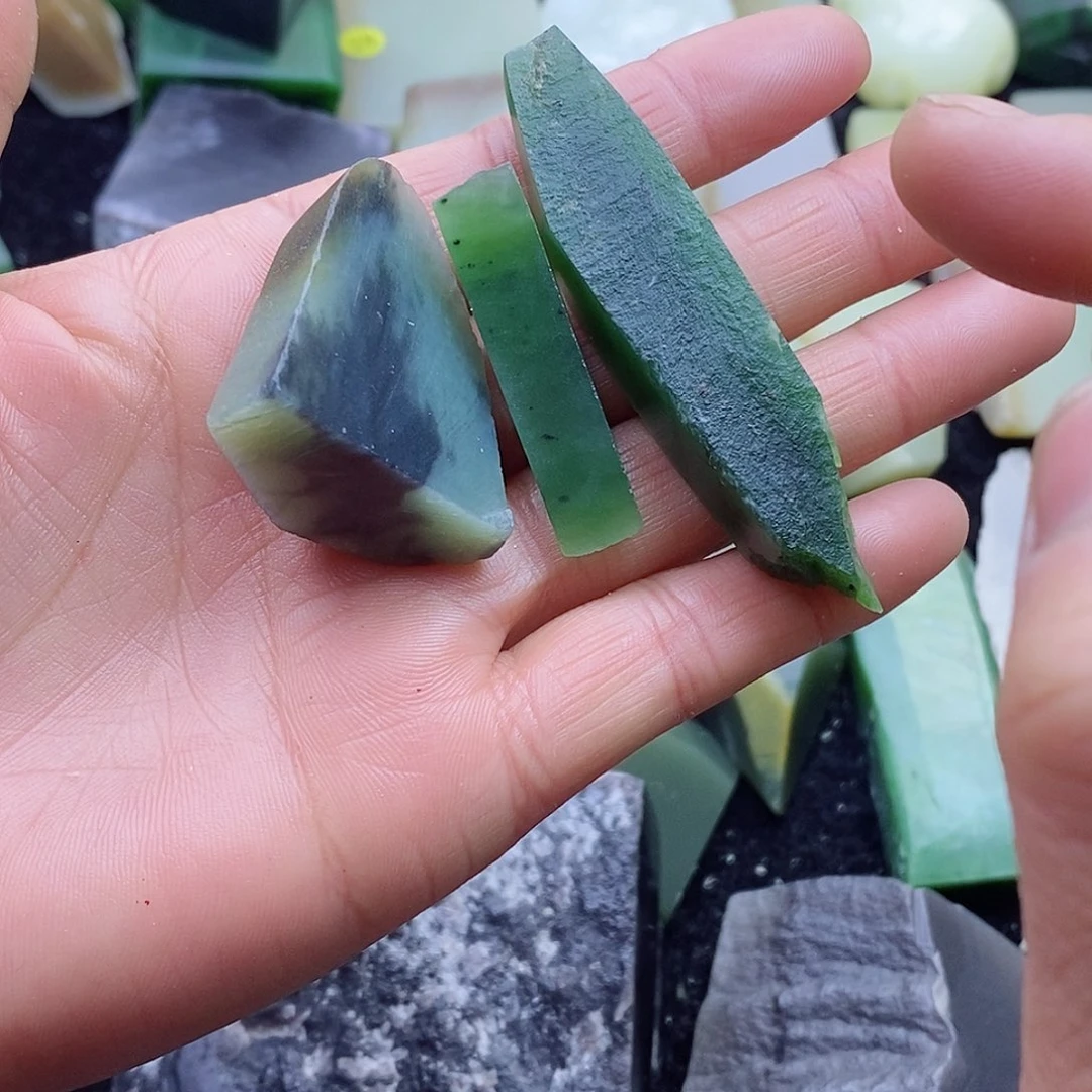 颈饰未镶嵌和田玉/****瞧