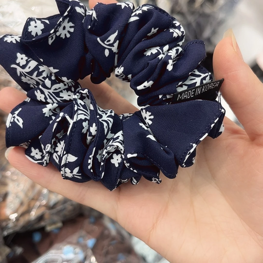 非金属布艺深蓝碎花小肠