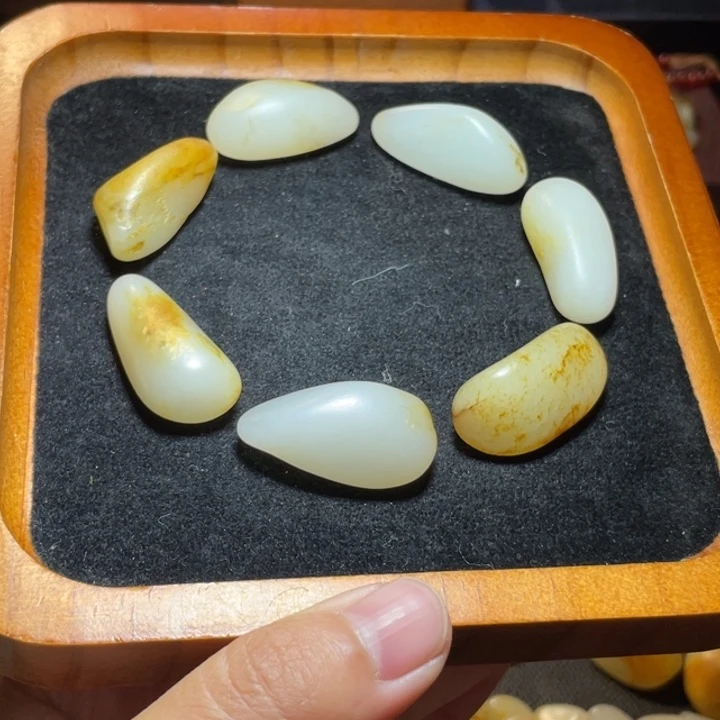 和田玉未镶嵌手链