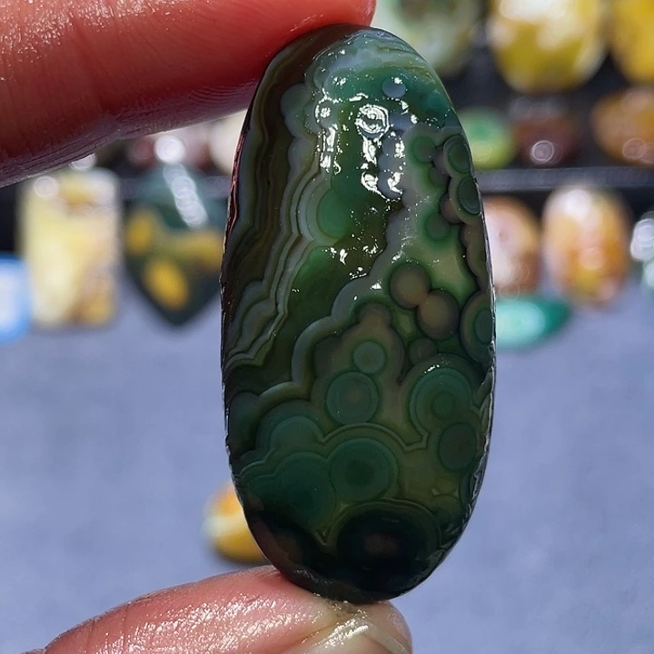 玛瑙/玉髓未镶嵌珠宝奇石