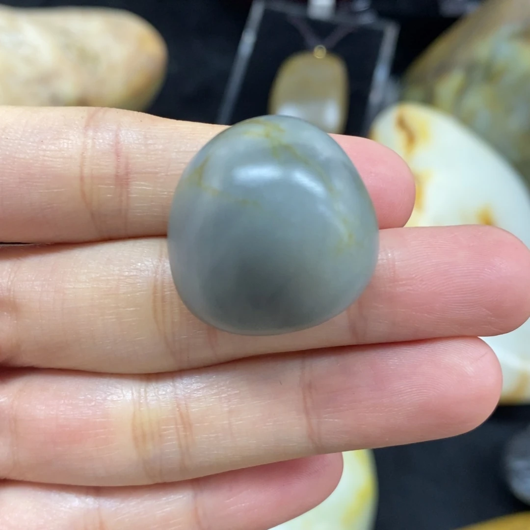 未镶嵌和田玉（糖玉）挂件