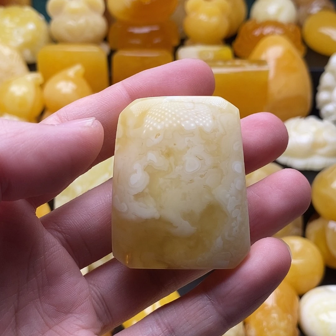 琥珀颈饰未镶嵌琥珀蜜蜡吊坠