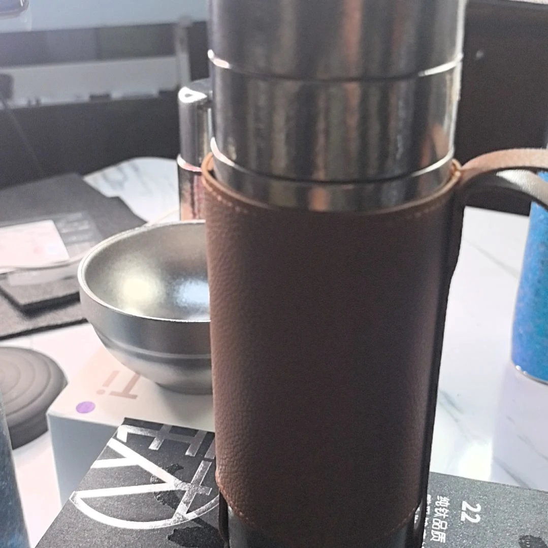 虎***威钛合金纯钛茶水分离杯带杯套