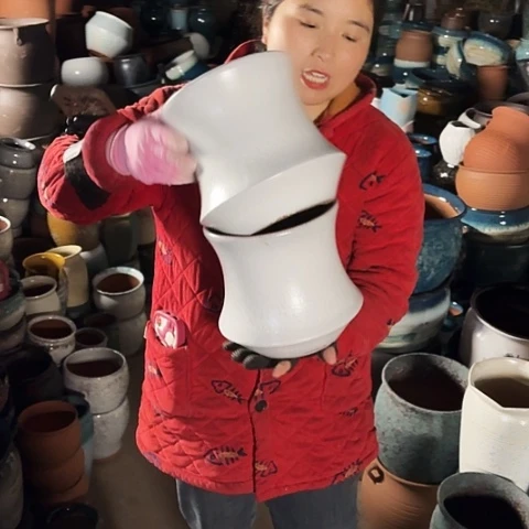 口19高20瑕疵两个。