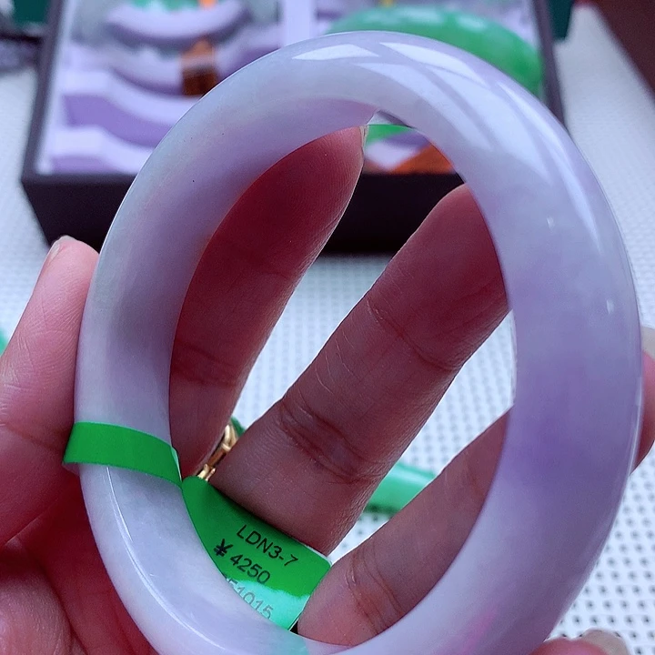 翡翠未镶嵌手镯翡翠