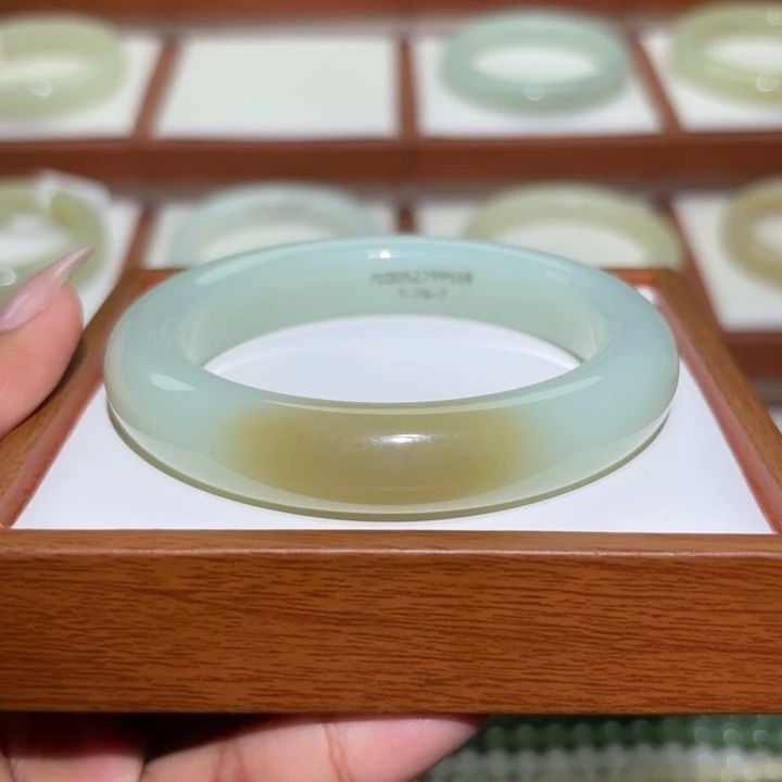 和田玉未镶嵌手镯新疆且末蓝糖卡58/59