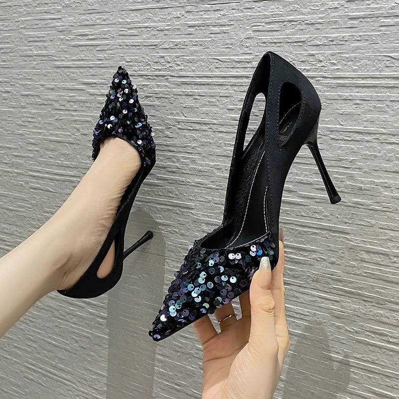 黑色绝美高跟鞋女细跟2025新款秋季镂空亮片拼接尖头单鞋小众气质