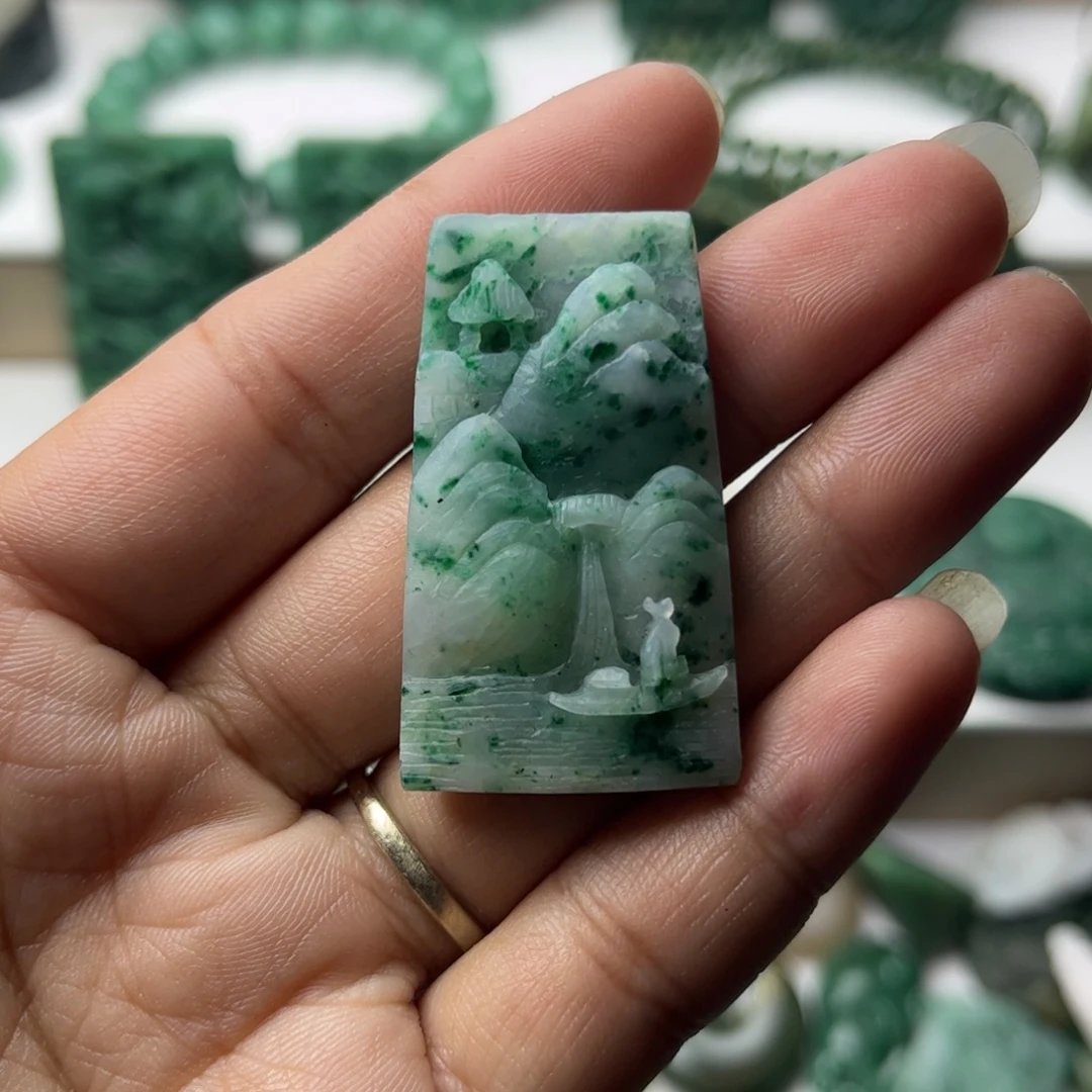 独山玉未镶嵌挂件定制