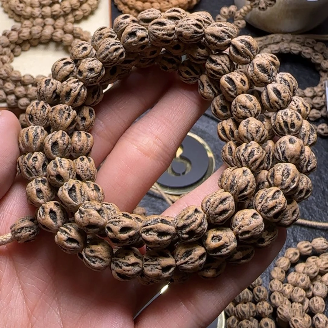 ****頭柏香籽/百香籽吊坠