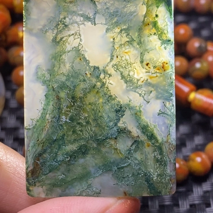 玛瑙/玉髓颈饰未镶嵌庄*云